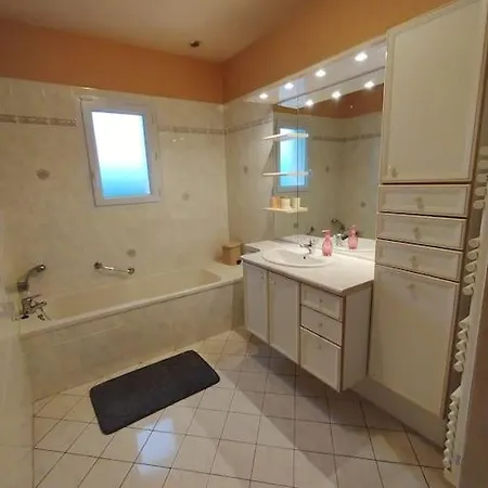 Parent Aise Holiday home